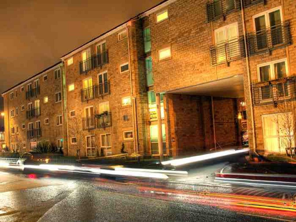 The Lindley Suite - Simple2Let Serviced Apartments 哈德斯菲尔德 客房 照片