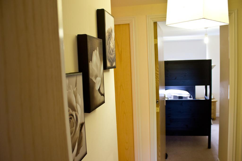 The Lindley Suite - Simple2Let Serviced Apartments 哈德斯菲尔德 客房 照片