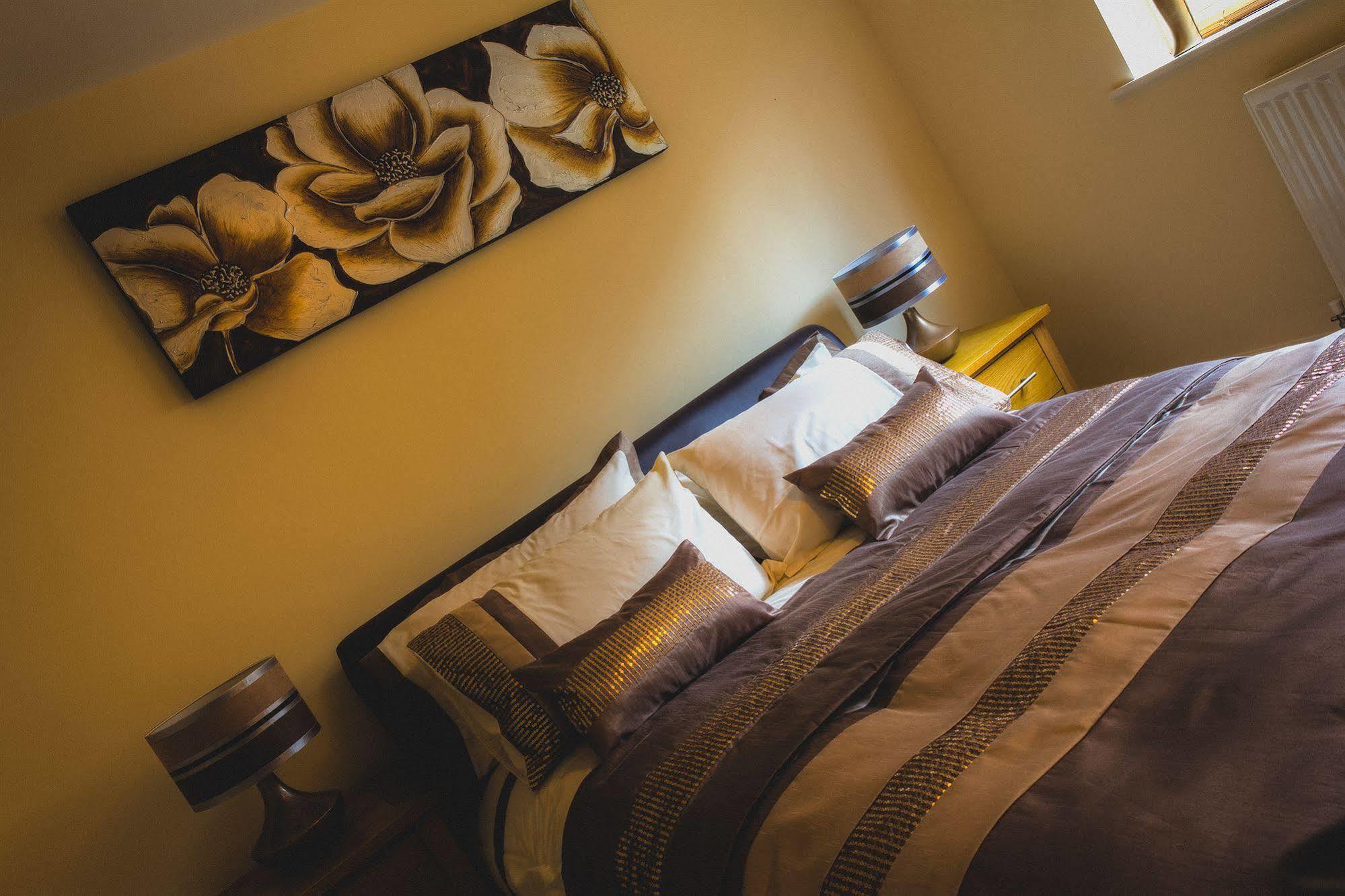 The Lindley Suite - Simple2Let Serviced Apartments 哈德斯菲尔德 外观 照片