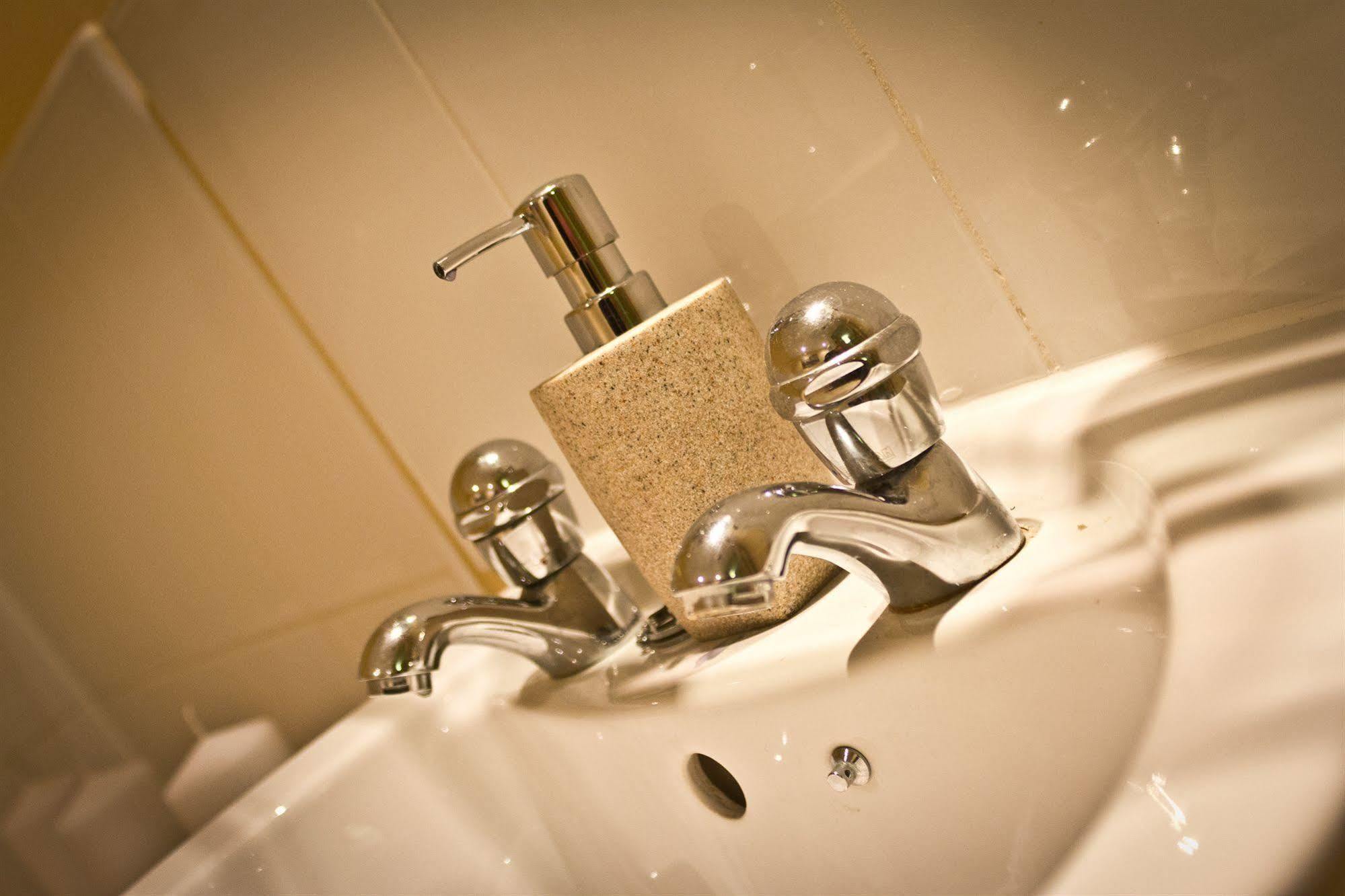 The Lindley Suite - Simple2Let Serviced Apartments 哈德斯菲尔德 外观 照片
