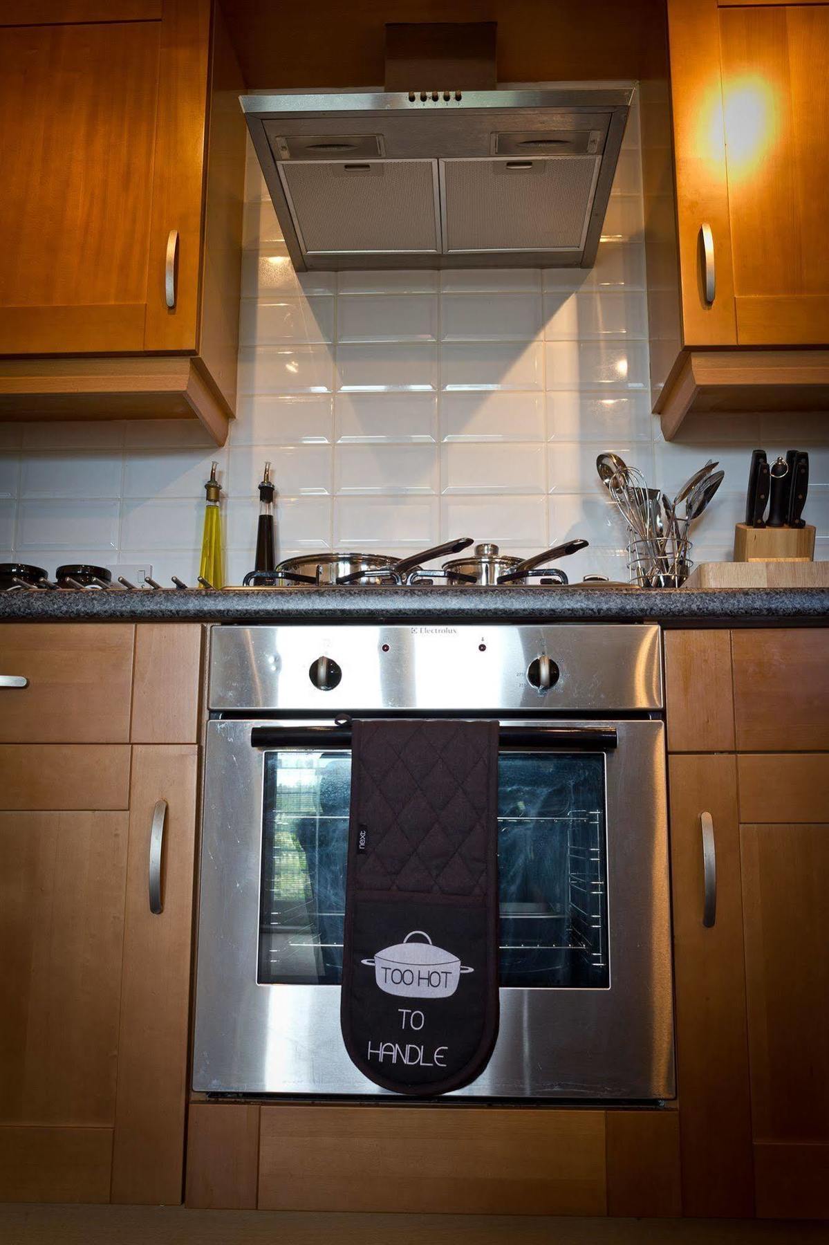 The Lindley Suite - Simple2Let Serviced Apartments 哈德斯菲尔德 外观 照片