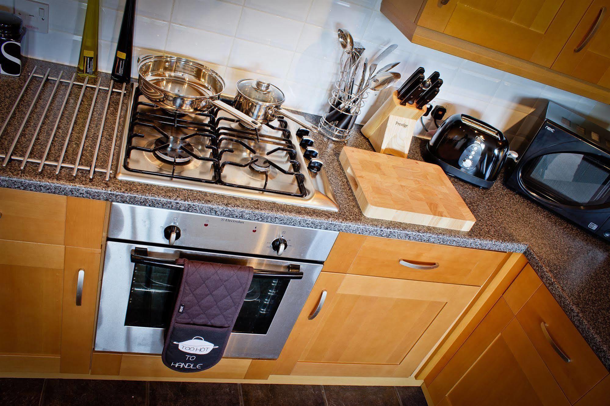 The Lindley Suite - Simple2Let Serviced Apartments 哈德斯菲尔德 外观 照片